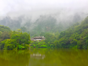 青城山湖泊