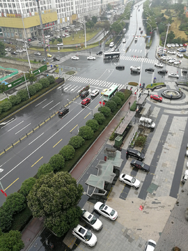 雨天城市交通 昆山