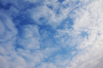 天空白云层