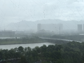 烟雨蒙蒙 雨滴 雨天