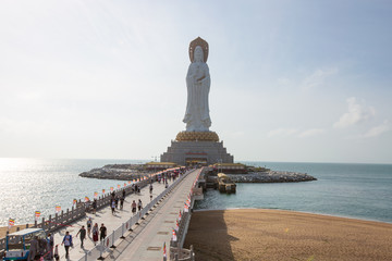 海南三亚南山寺108米海上观音