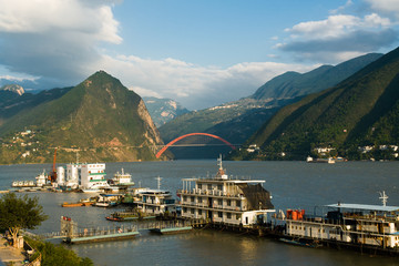 长江三峡巫峡口秀丽景色