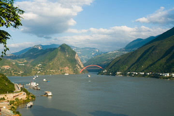 长江三峡巫峡口秀丽景色