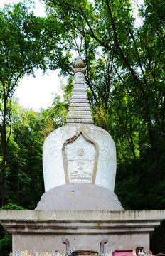 千山灵岩寺菩提塔