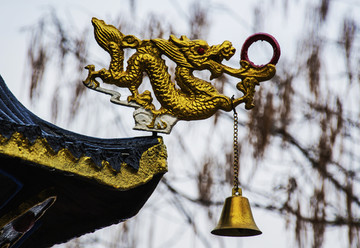 千山灵岩寺香炉飞龙衔铜铃挂件