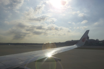 烈日下的韩国仁川机场