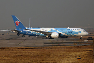 中国南方航空飞机准备起飞