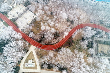 航拍运城航天公园雪景