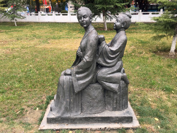 公园雕塑像