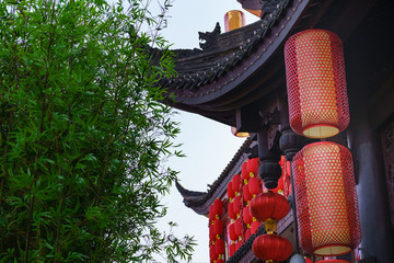 飞檐灯笼竹林