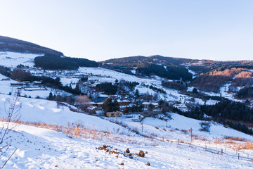 松岭雪村