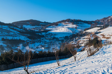 松岭雪村