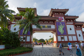 海南三亚南山文化旅游区不二法门