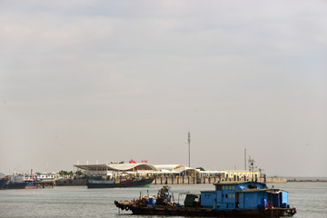 珠海香洲港客运站远眺