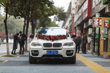 婚车扎花