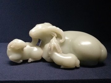 上海博物馆藏品三羊玉雕