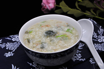 皮蛋瘦肉粥