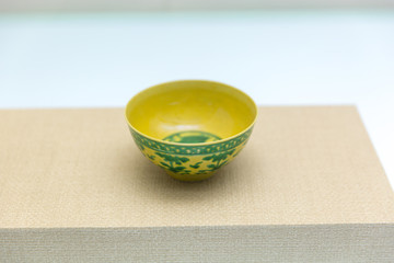 山西博物院清代黄釉绿彩碗