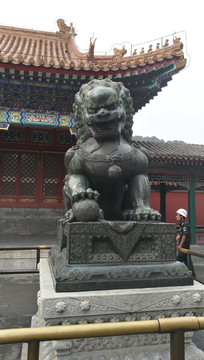 狮子雕塑