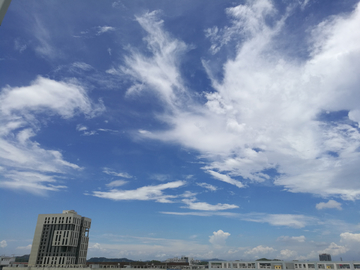 蓝天白云