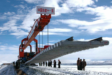 青藏铁路铺架板