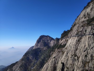 明堂山