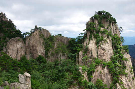 黄山奇峰