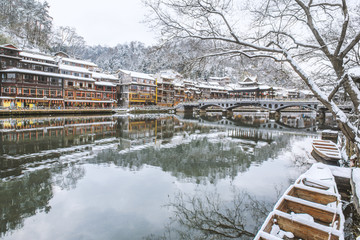 凤凰古城雪景
