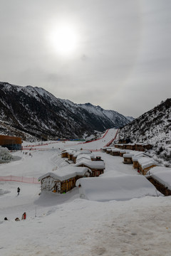 鹧鸪山滑雪场