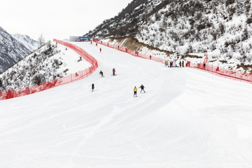 鹧鸪山滑雪场