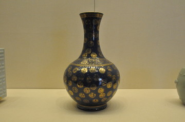 古董黑釉瓷瓶