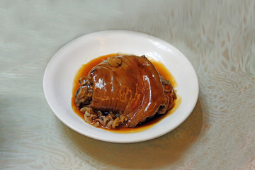 红烧肘子