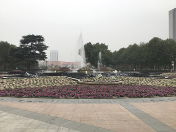 花坛喷泉