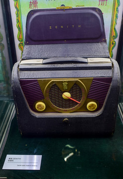 老式美国收音机