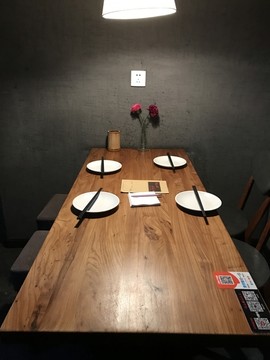 长条餐桌