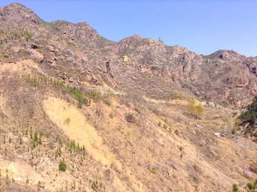 石头山