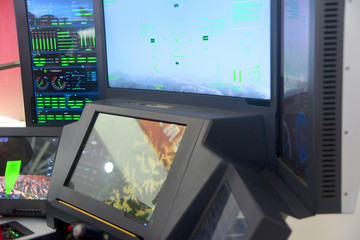 无人机地面操作指挥系统