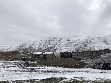 雪山高原