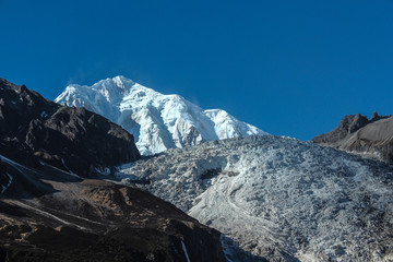 海螺沟雪山