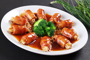 黑椒烟肉卷