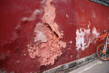 北京古建红墙破损