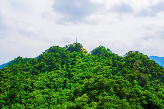 千山大佛寺景区观山峰群山风光