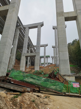 山区高架桥建造