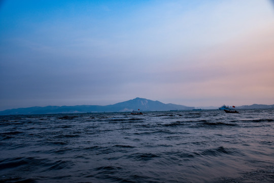 海阔天空