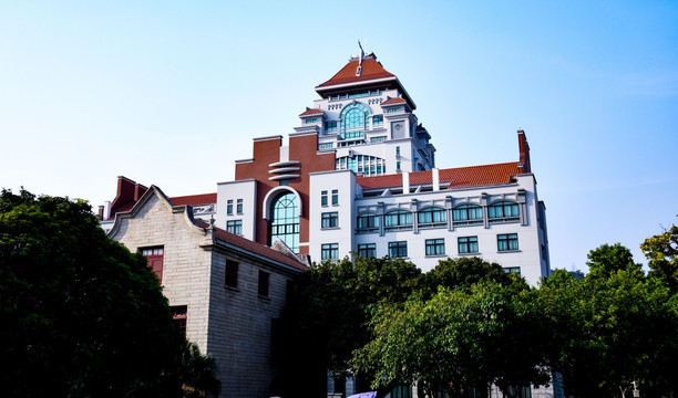 厦门大学