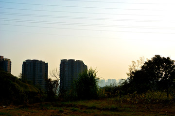 山中远望城市风景