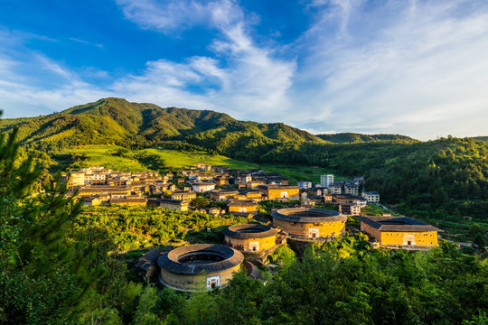 中国福建初溪客家土楼群全景