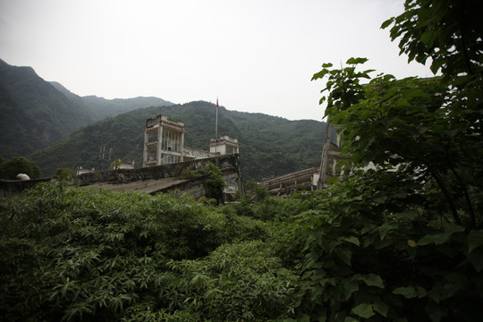 汶川地震漩口中学遗址