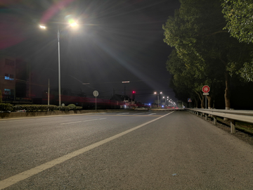 道路夜景