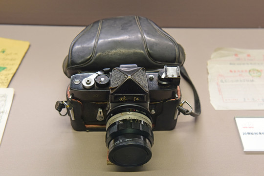 80年代国产珠江牌照相机